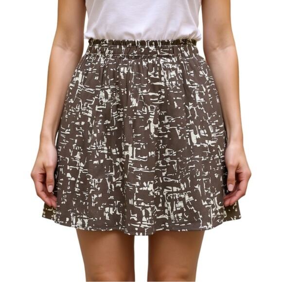 J. Crew Dresses & Skirts - ✨NWT J. Crew Abstract Geometric Print Mini Skirt size 4 Small pockets!